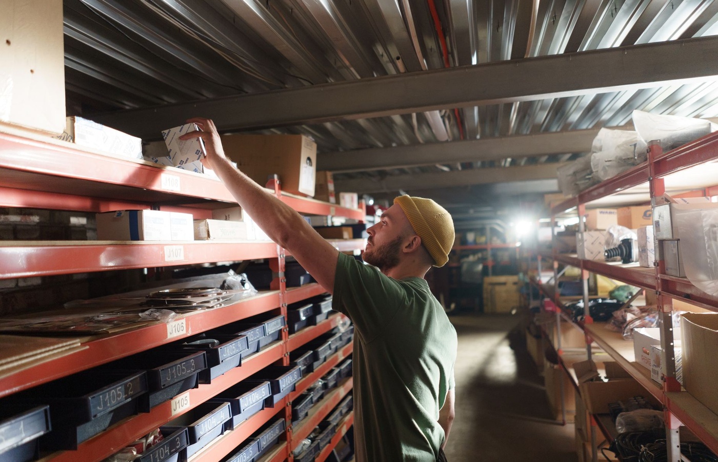 Amazon Fulfillment Center (FC)