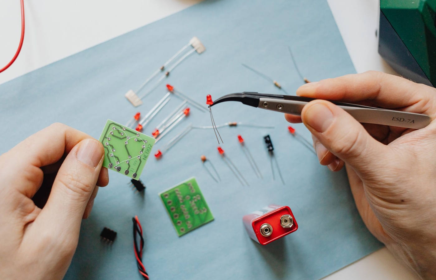 Electronic Technician (ET) Apprentice Technical Training (ATT) Comprehensive