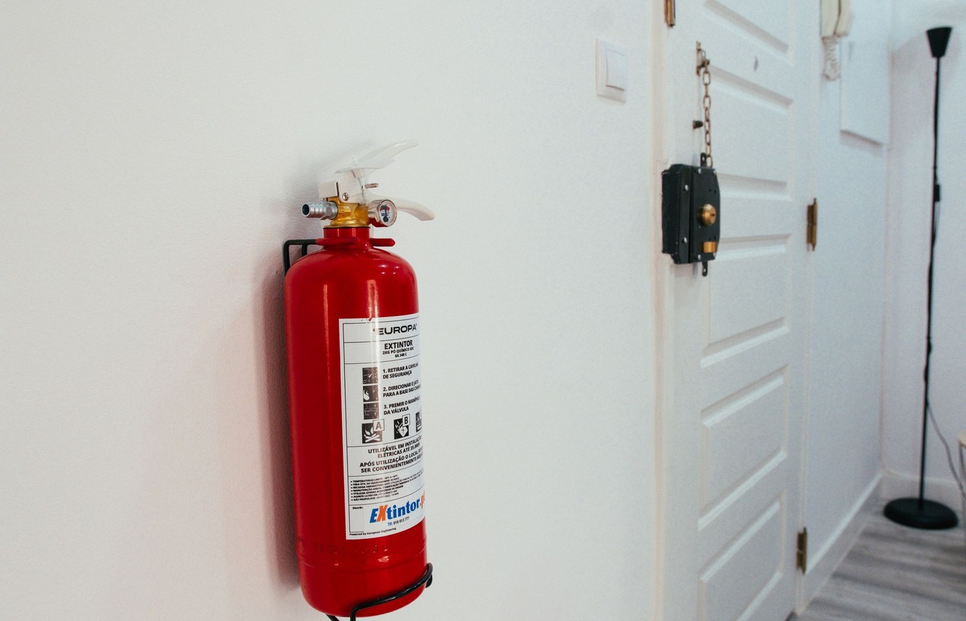 Extinguisher Technician – Portable Fire Extinguishers (TFM02)