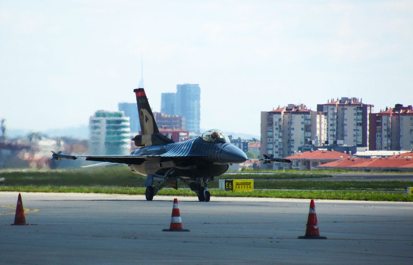 F-35 Tow