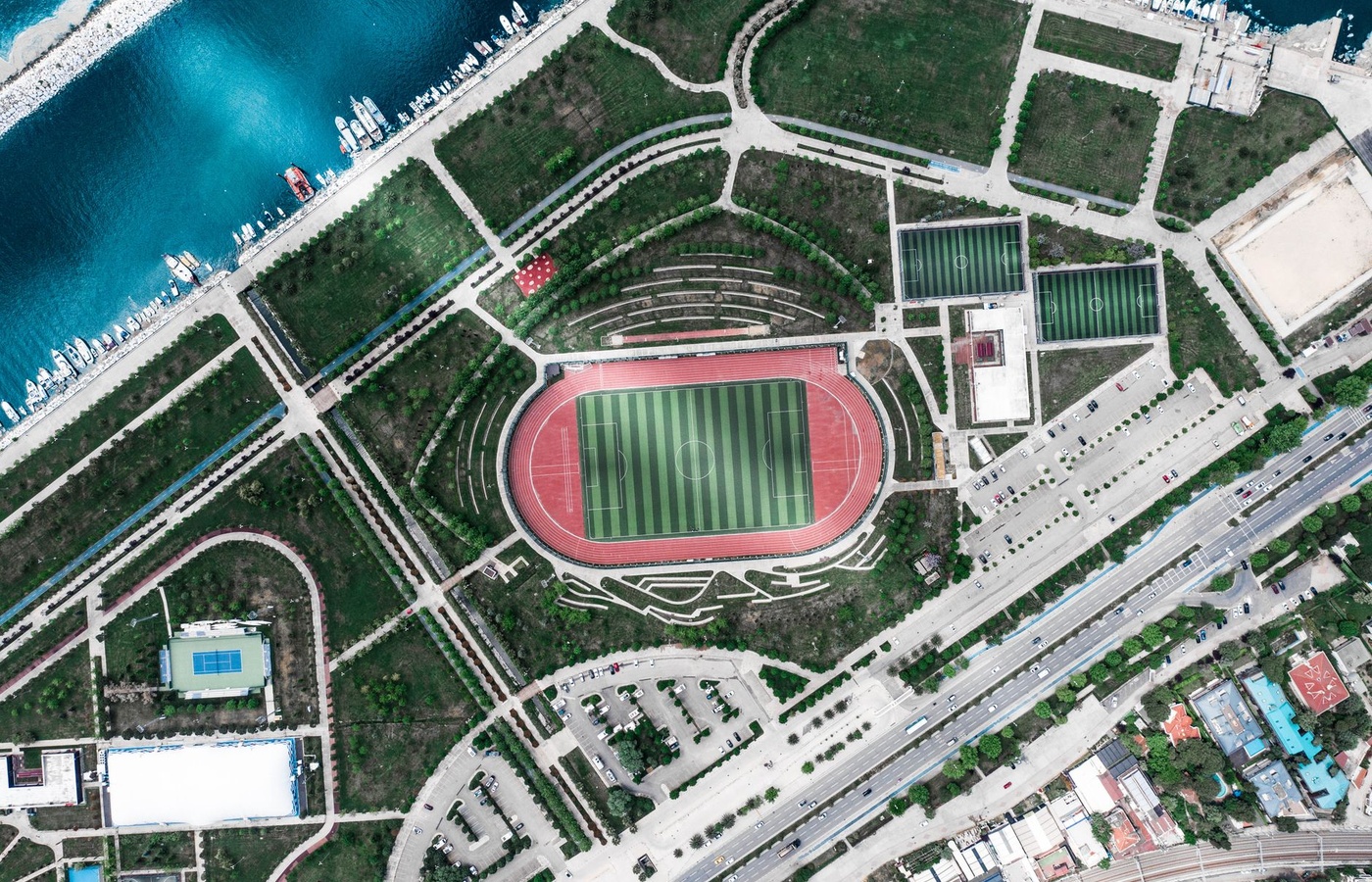 Geospatial Risk Management and Sustainability Strategies in Business