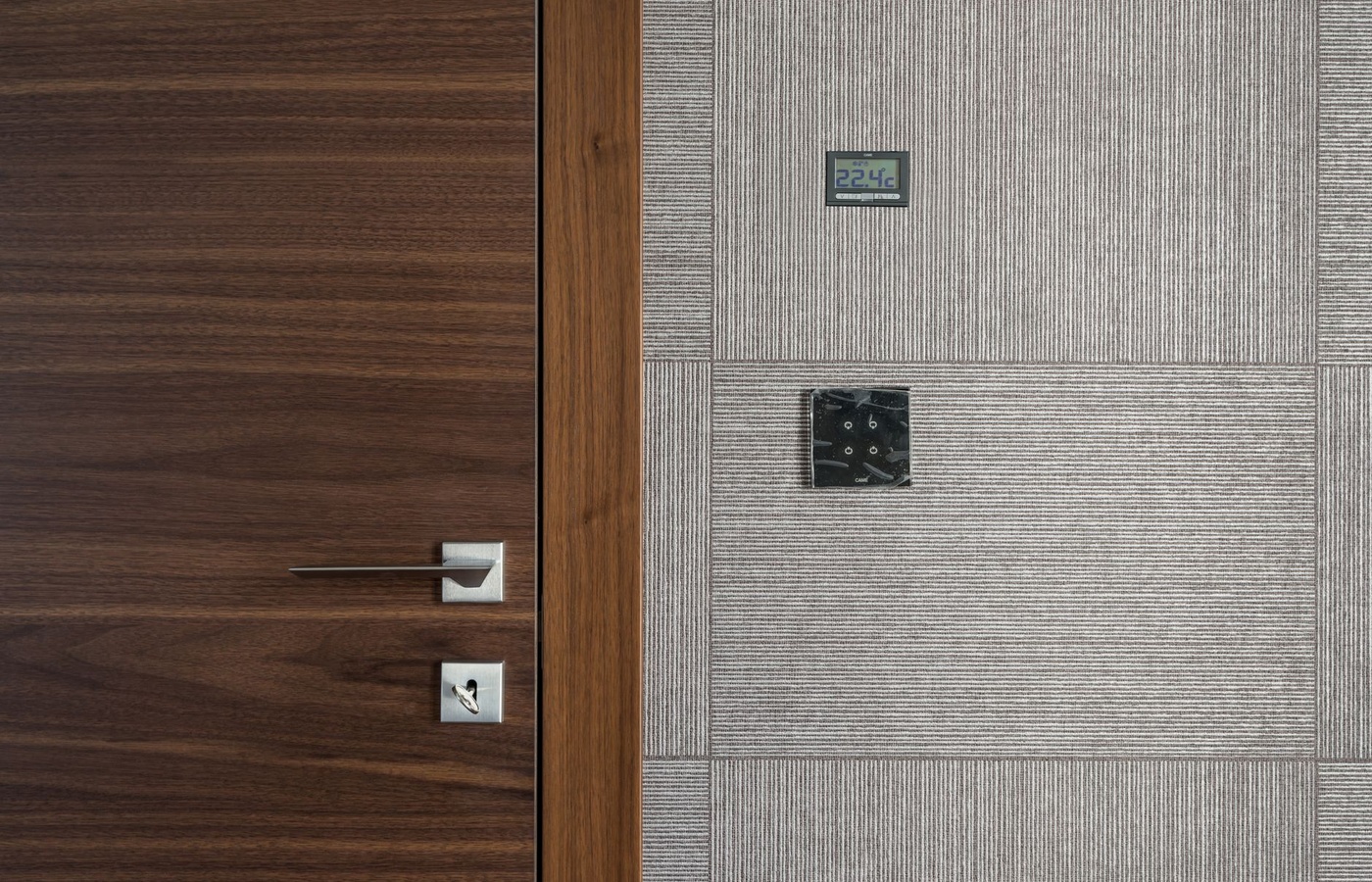 NEIEP Passenger Elevator Door and Entrance Installation (525)