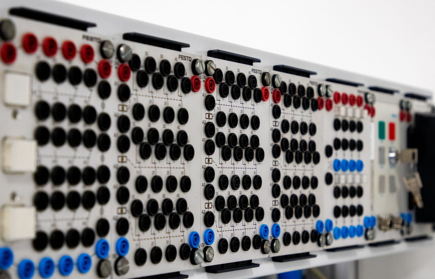 NEIEP Solid State (600)