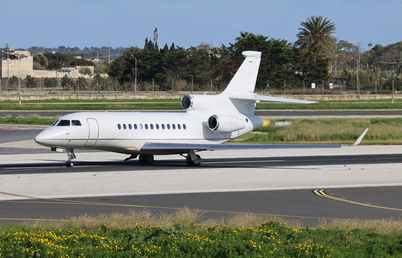 NetJets Longitude 700
