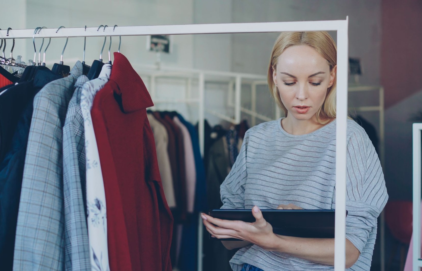 Omnichannel Promotion Strategies in Retail Marketing