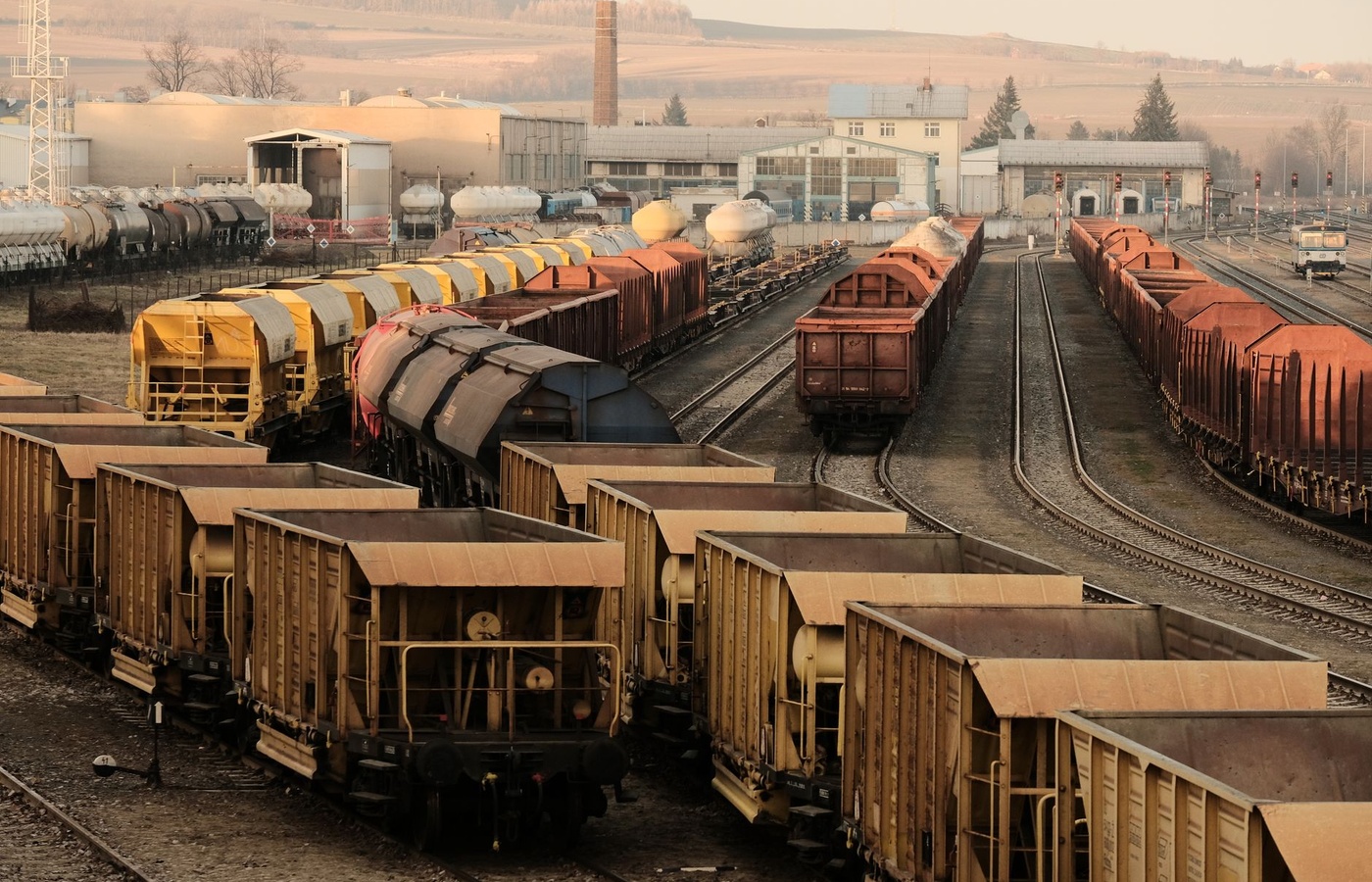 Railroad Track Maintenance and Safety Standards UFC